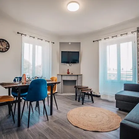 Superbe Appartement Centre Ville Pont-Saint-Esprit Exterior photo